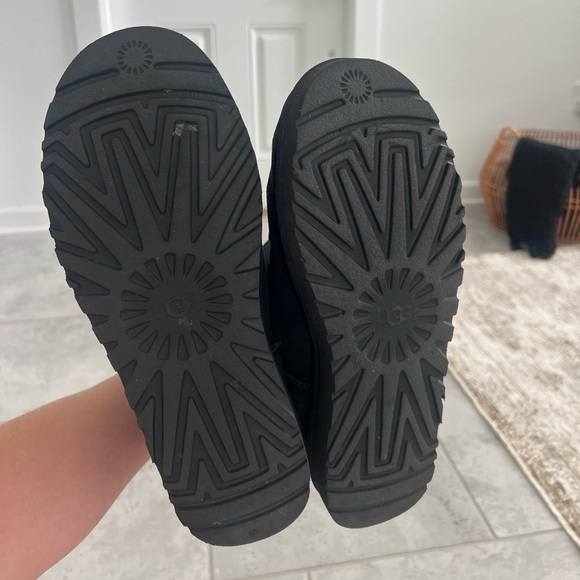 Black UGG boots in size 11 - Picture 3 of 5